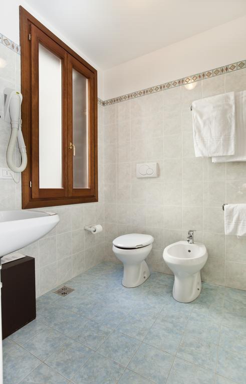 Hotel San Fantin Венеция Стая снимка